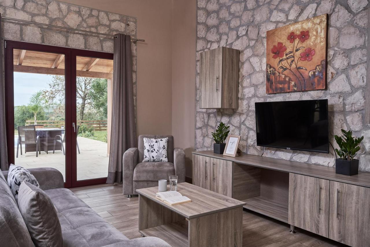 Saint Nicholas Villas Skala  ภายนอก รูปภาพ